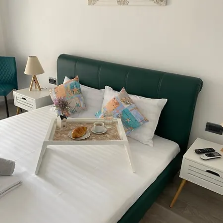 Seafront - Casa Del Mar Apartment Mamaia